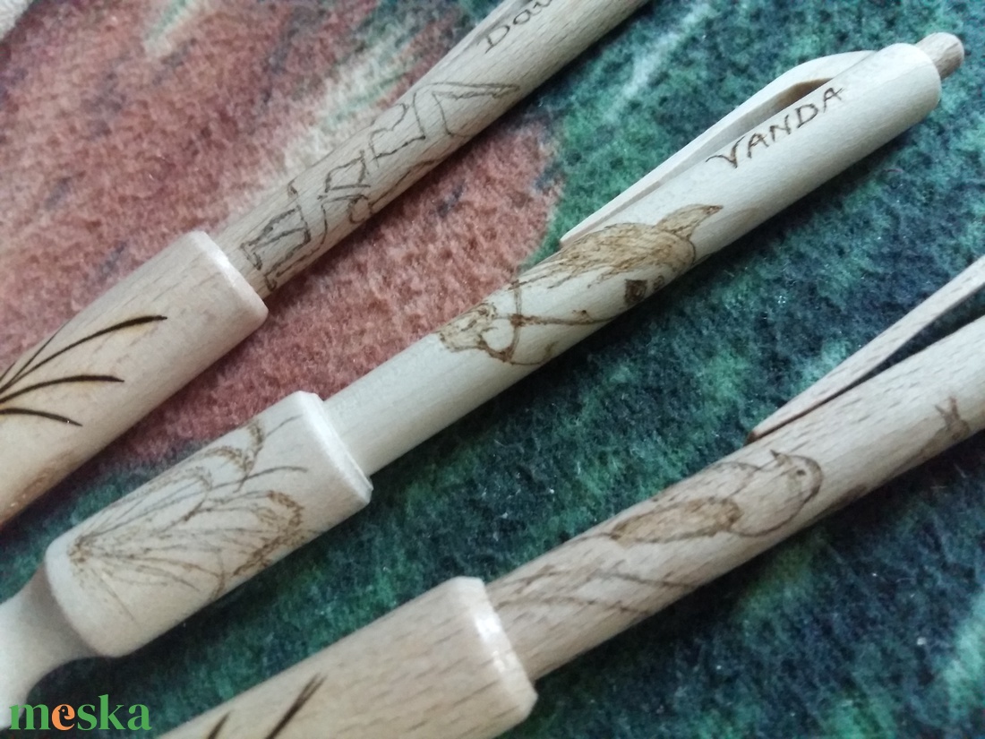Személyre szóló, pirográf technikával díszített fa tollak - toll csomag 5 db-os - otthon & lakás - papír írószer - ceruza & toll - Meska.hu