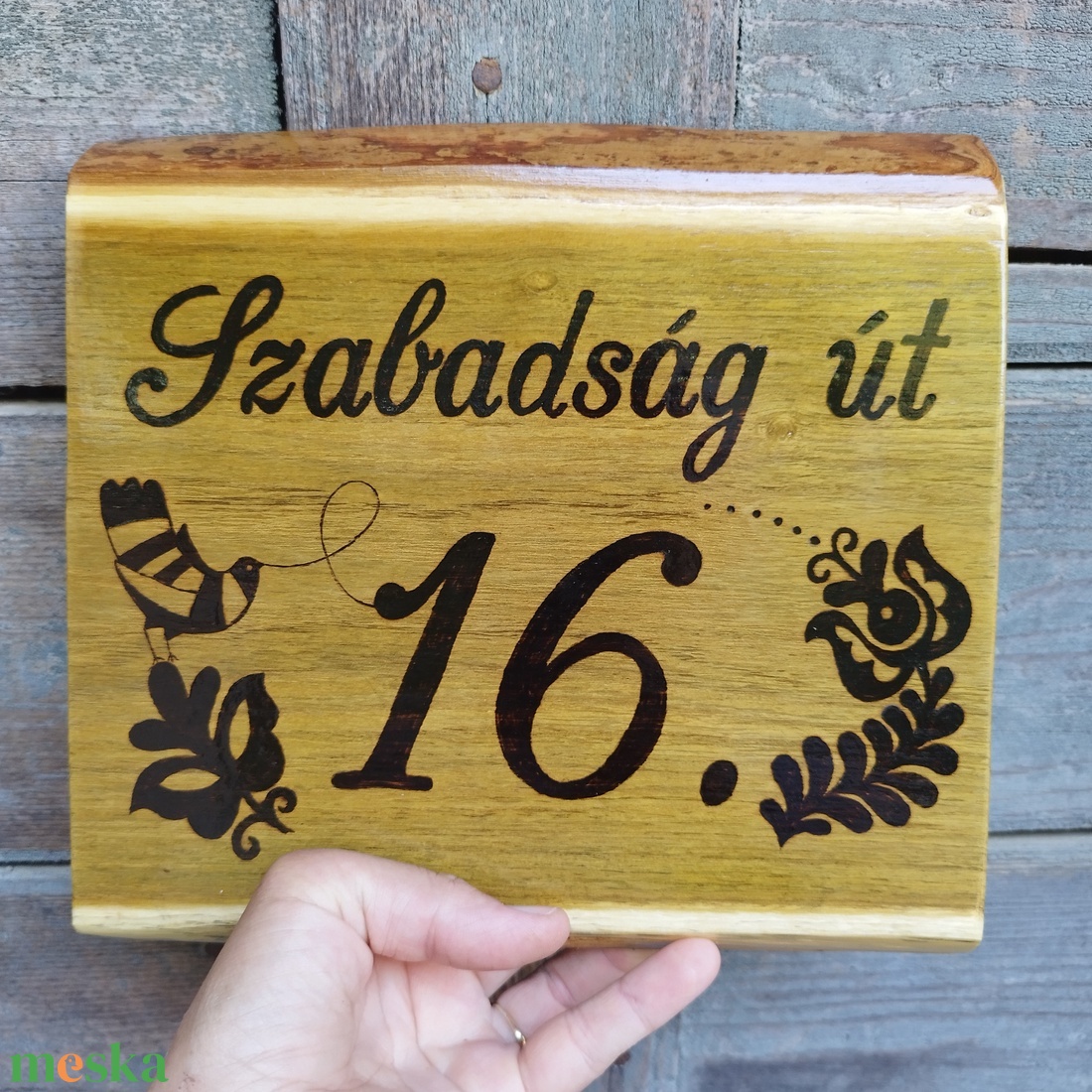 Egyedi fa gravírozott házszám tábla - otthon & életmód - ház & kert - házszám - Meska.hu