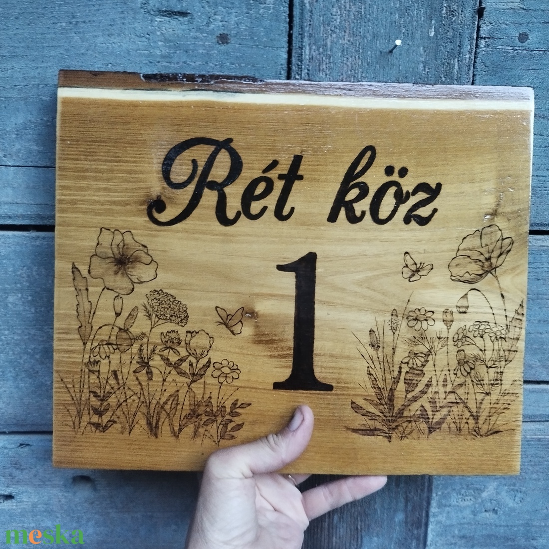 Házszámtábla egyedi, kézzel rajzolt virág grafikával - otthon & életmód - ház & kert - házszám - Meska.hu Házszámtábla egyedi, kézzel rajzolt virág grafikával - otthon & életmód - ház & kert - házszám - Meska.hu