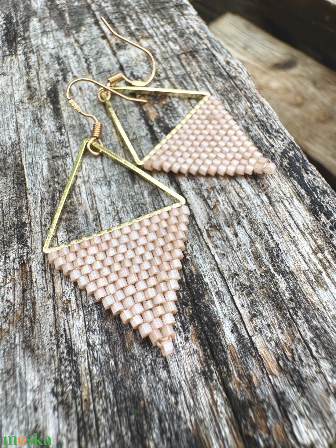 Zsuwel Selyem bézs mini SWING fülbevaló - ékszer - fülbevaló - lógó fülbevaló - Meska.hu Zsuwel Selyem bézs mini SWING fülbevaló - ékszer - fülbevaló - lógó fülbevaló - Meska.hu