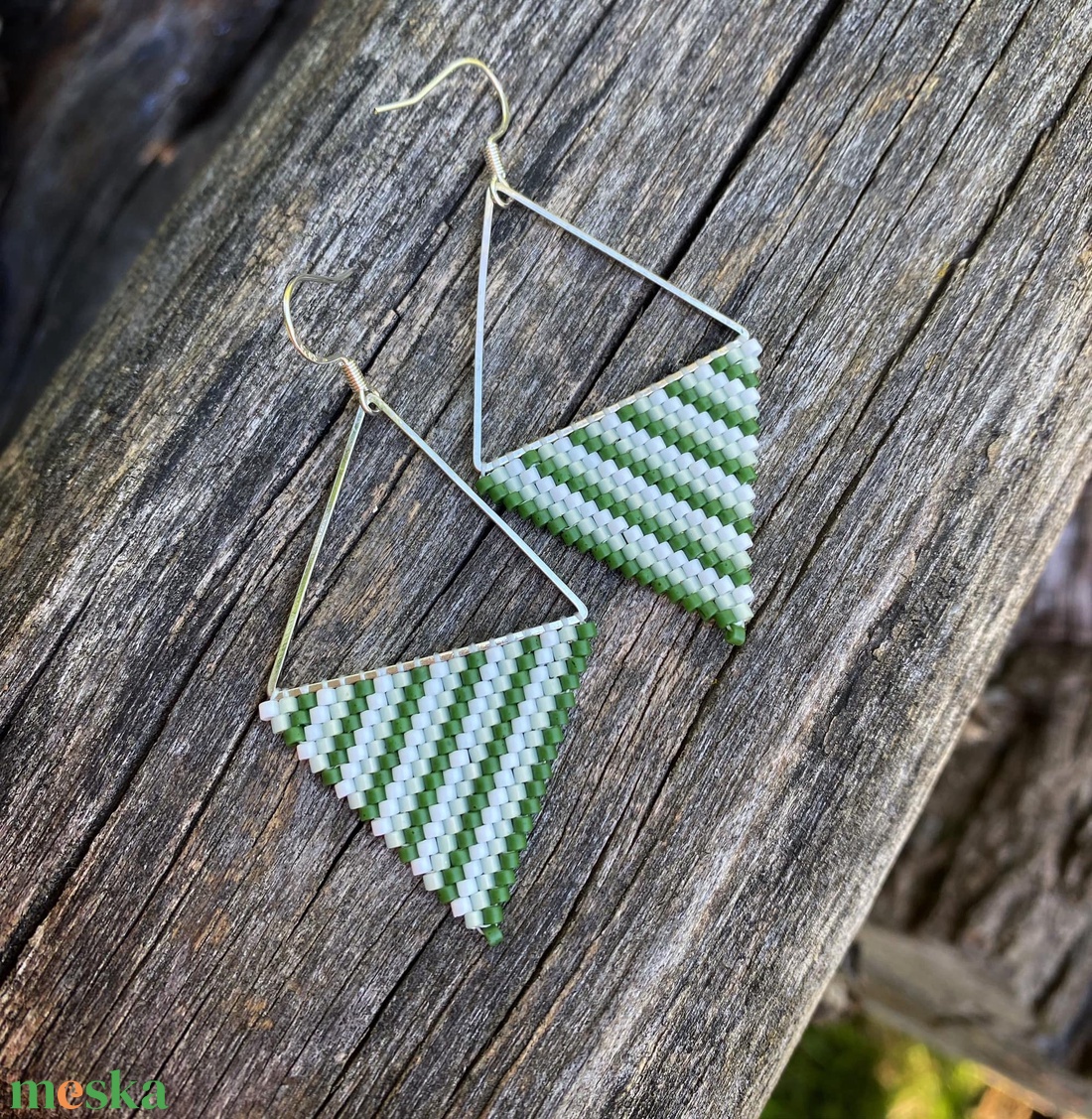 Zsuwel zöld csíkos SWING fülbevaló - ékszer - fülbevaló - lógó fülbevaló - Meska.hu