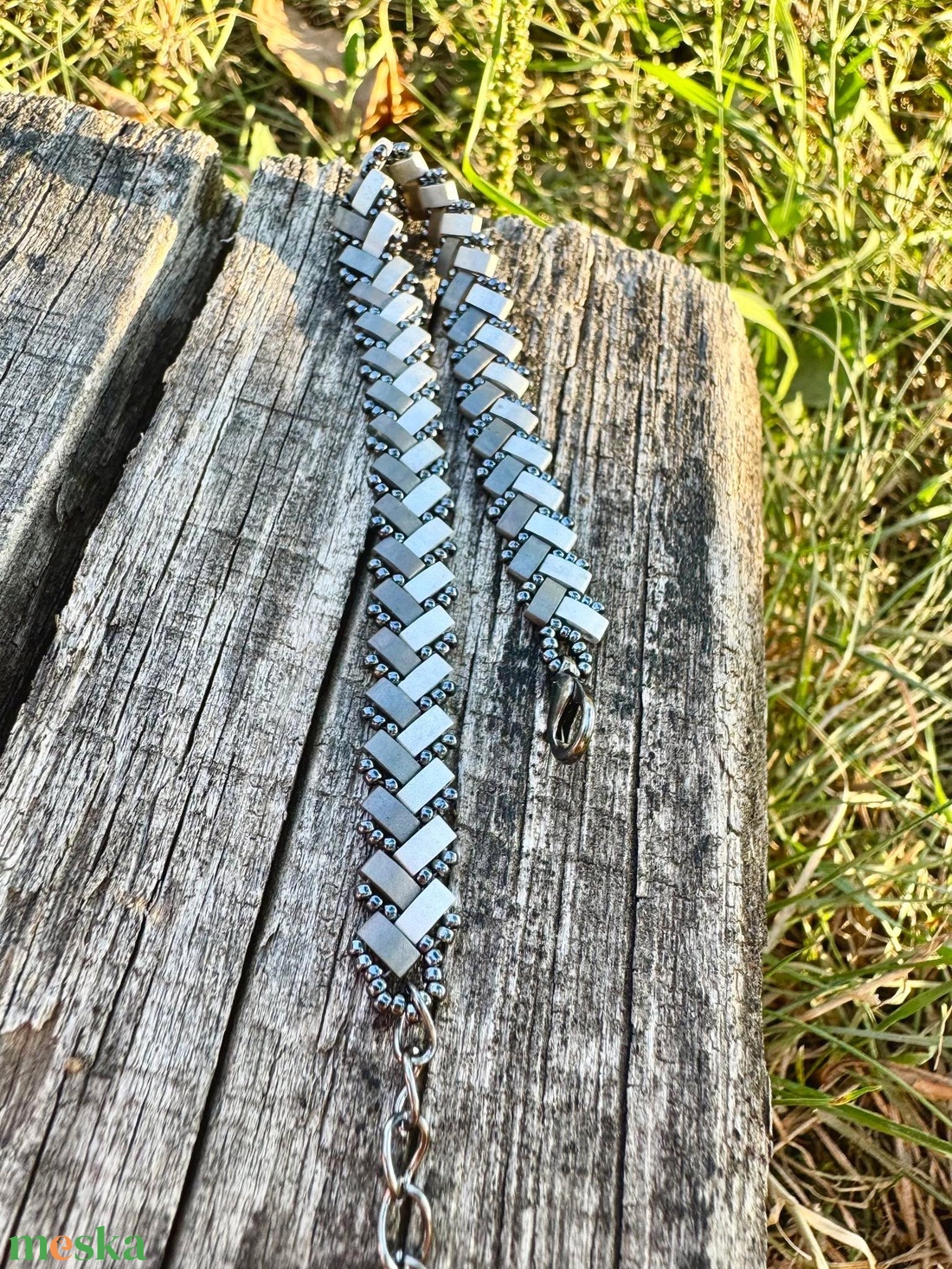 Zsuwel Hamuszürke KARKÖTŐ  - ékszer - karkötő - gyöngyös karkötő - Meska.hu