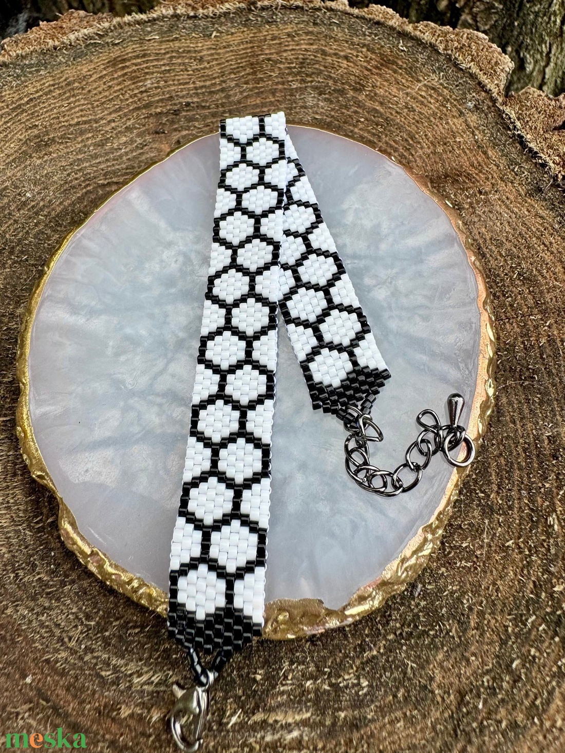 Zsuwel Fekete-fehér KARKÖTŐ  - ékszer - karkötő - gyöngyös karkötő - Meska.hu