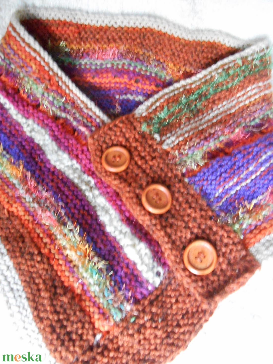 Free style knitting//freeform sál gombokkal /nyakmelegítő - ruha & divat - sál, sapka, kendő - sál - Meska.hu