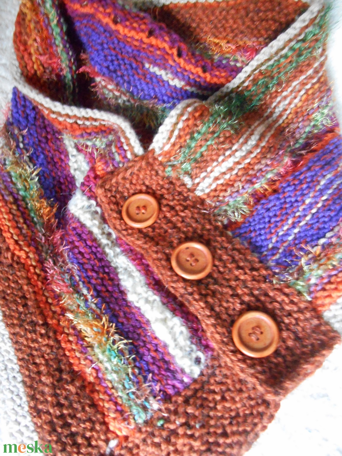 Free style knitting//freeform sál gombokkal /nyakmelegítő - ruha & divat - sál, sapka, kendő - sál - Meska.hu