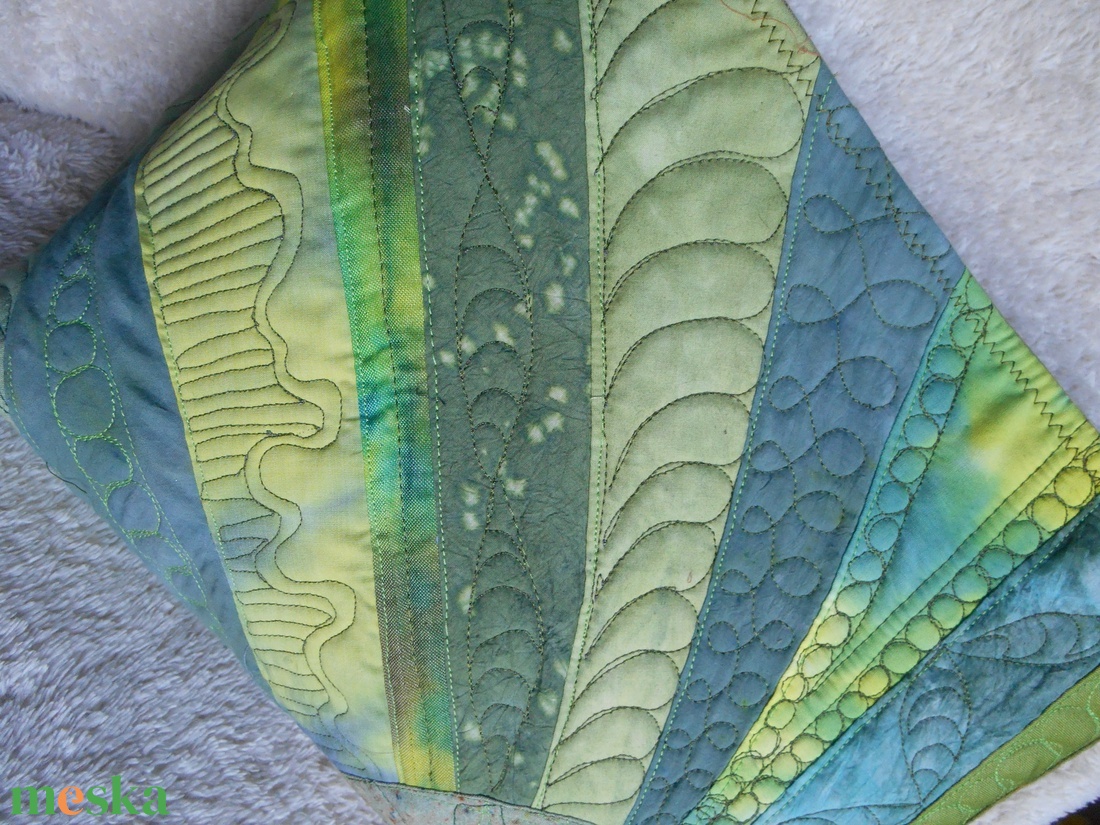 Tavaszi válltáska / zöld táska / cérnarajzos zöld táska - táska & tok - kézitáska & válltáska - válltáska - Meska.hu