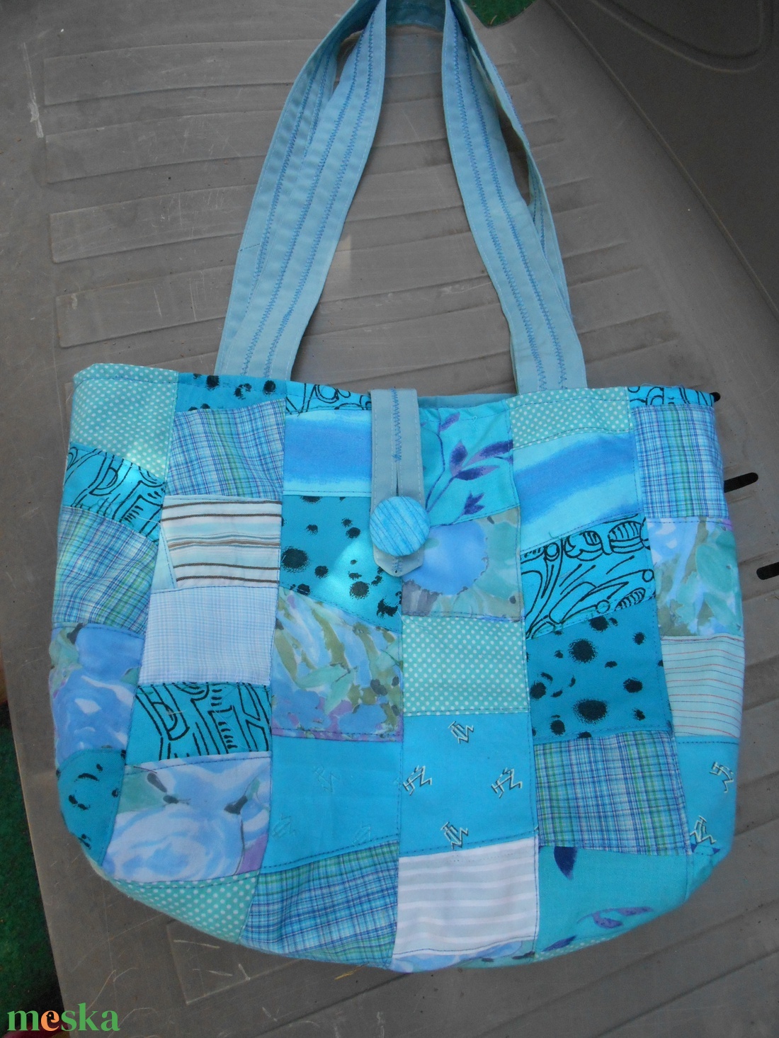 Türkiz mozaik táska / Patchwork szatyor / Zero Waste - táska & tok - kézitáska & válltáska - vállon átvethető táska - Meska.hu Türkiz mozaik táska / Patchwork szatyor / Zero Waste - táska & tok - kézitáska & válltáska - vállon átvethető táska - Meska.hu