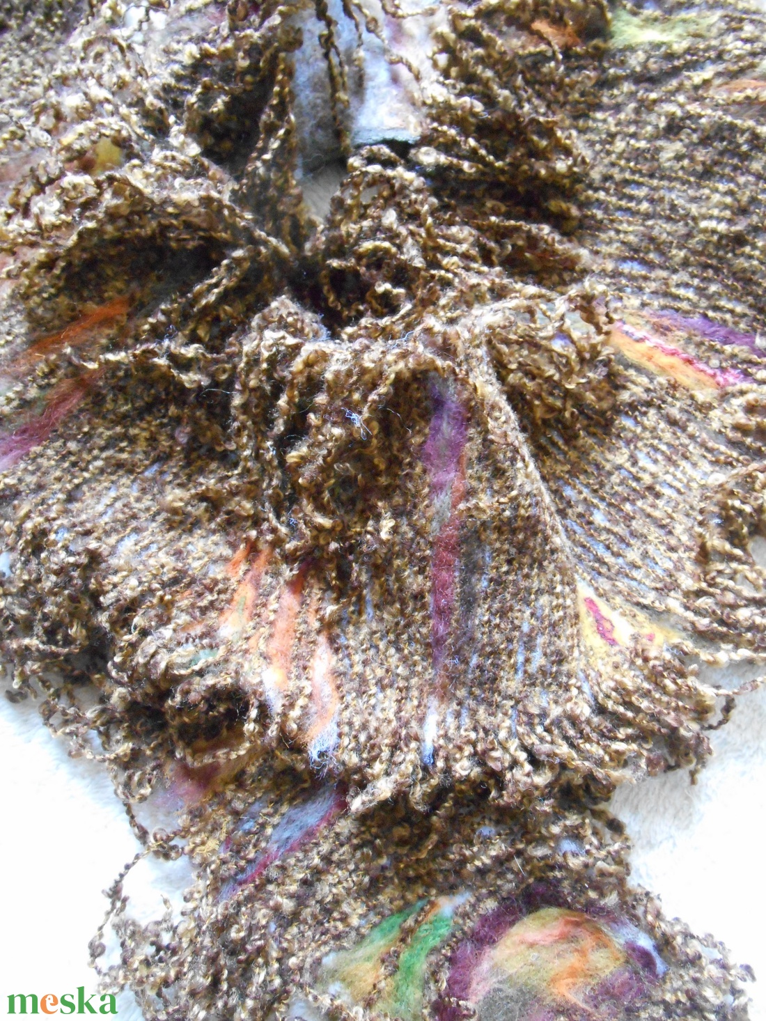 Tűnemezelt sál / különleges sál / nemezsál - ruha & divat - sál, sapka, kendő - vállkendő - Meska.hu