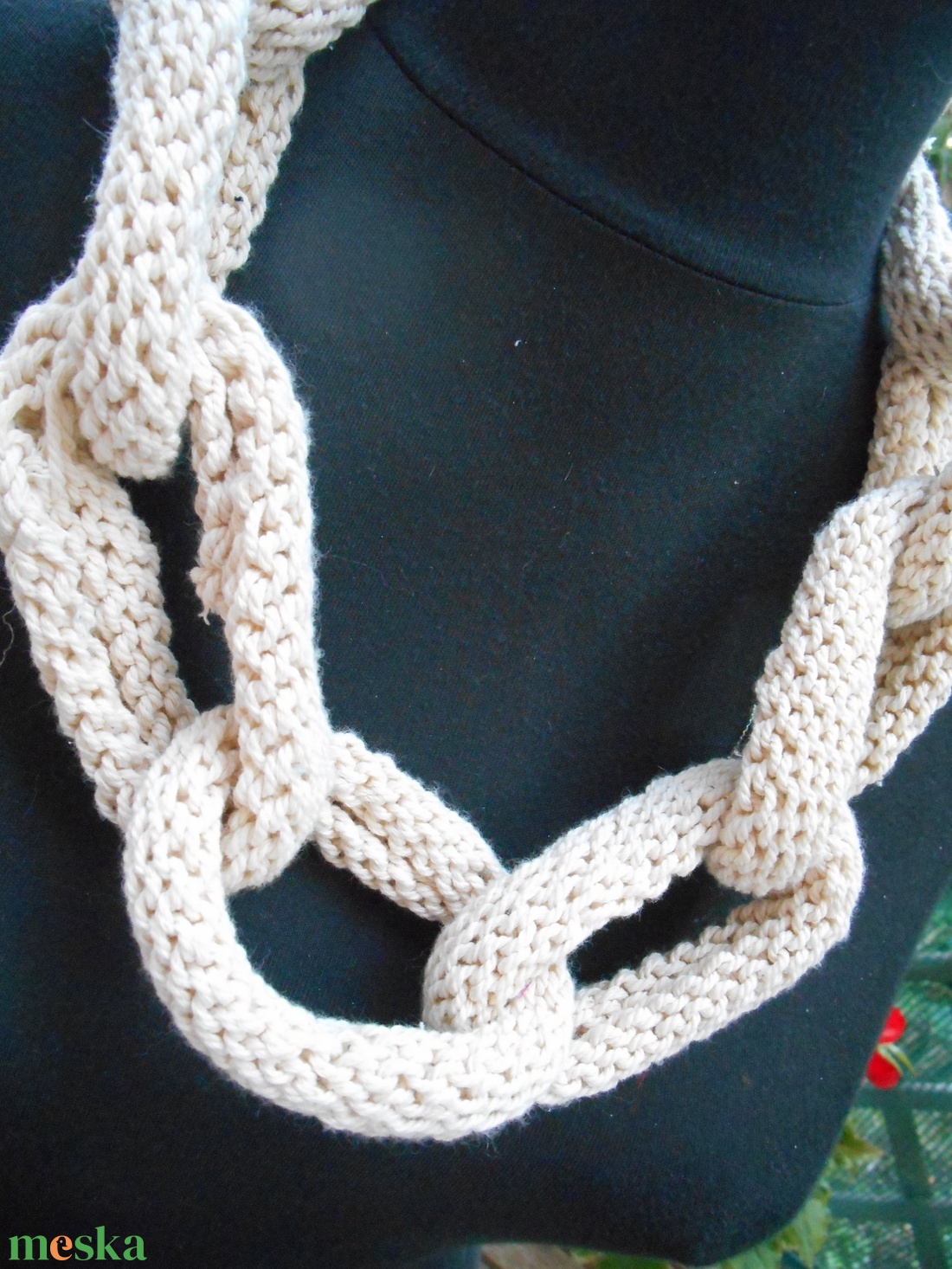 Nyaklánc /kötött nyaklánc / kötött  láncszemek nyaklánc /törtefehér nyaklánc /nyakék - ékszer - nyaklánc - medál nélküli nyaklánc - Meska.hu