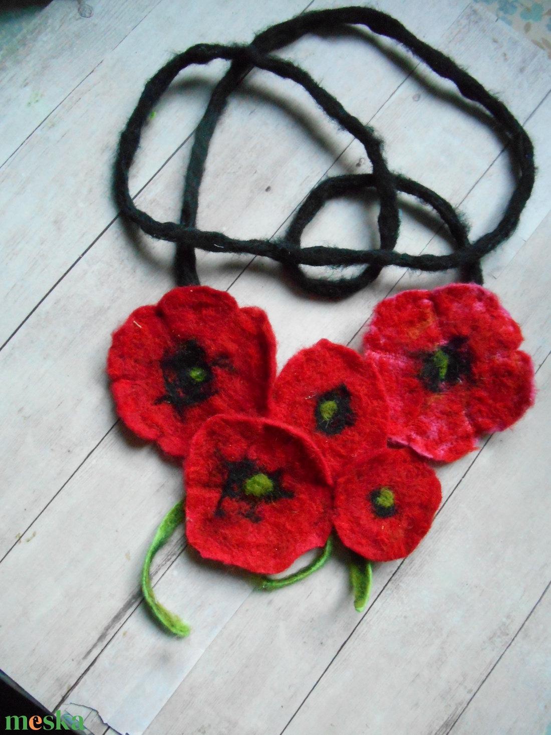 Pipacsos nyakék / Nyaklánc / Pipacsok / Pipacsos textil ékszer - ékszer - nyaklánc - hosszú nyaklánc - Meska.hu