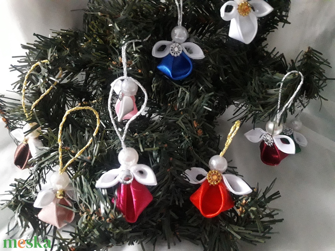 Kanzashi kisangyalkák - karácsony, ünnep, ajándék - karácsony - karácsonyi lakásdekoráció - karácsonyi lakásdíszek - Meska.hu Kanzashi kisangyalkák - karácsony, ünnep, ajándék - karácsony - karácsonyi lakásdekoráció - karácsonyi lakásdíszek - Meska.hu