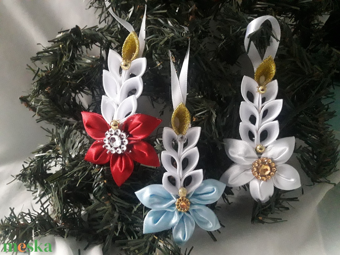 Kanzashi gyertyák - karácsony - karácsonyi lakásdekoráció - karácsonyfadíszek - Meska.hu Kanzashi gyertyák - karácsony - karácsonyi lakásdekoráció - karácsonyfadíszek - Meska.hu