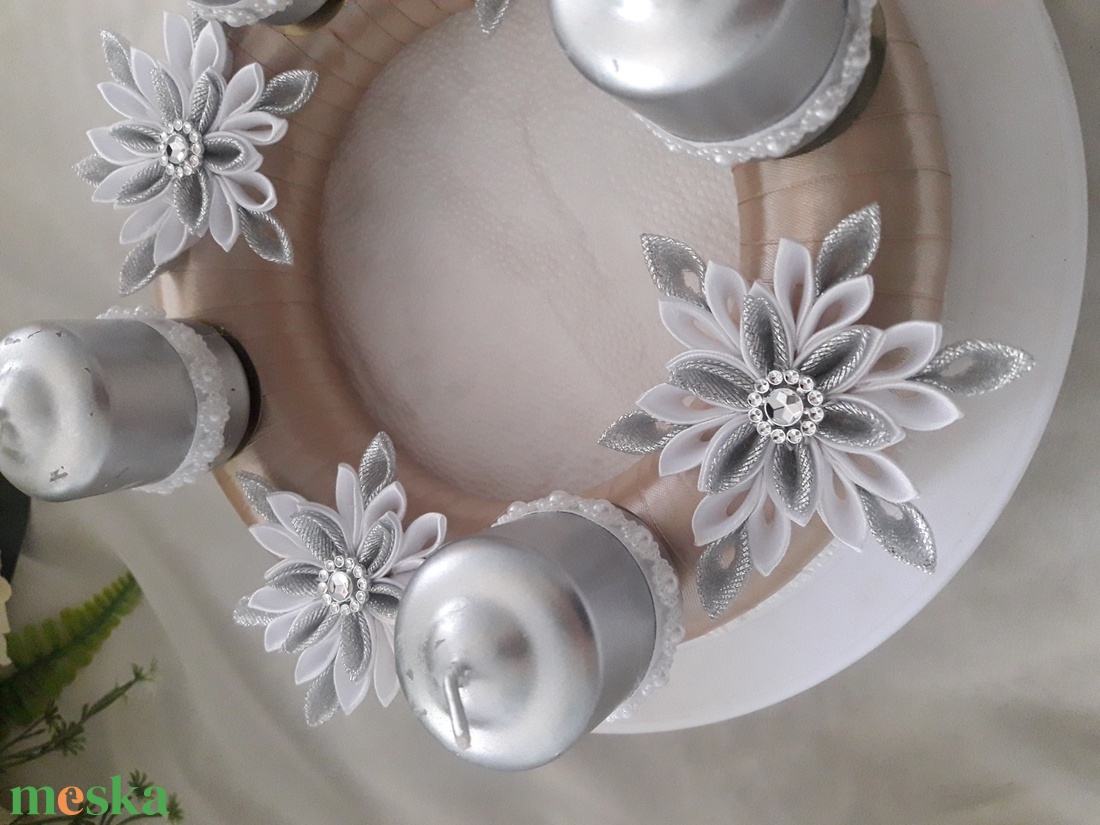 Kanzashi asztaldísz - karácsony, ünnep - karácsony - adventi díszek - adventi asztaldísz - Meska.hu Kanzashi asztaldísz - karácsony, ünnep - karácsony - adventi díszek - adventi asztaldísz - Meska.hu
