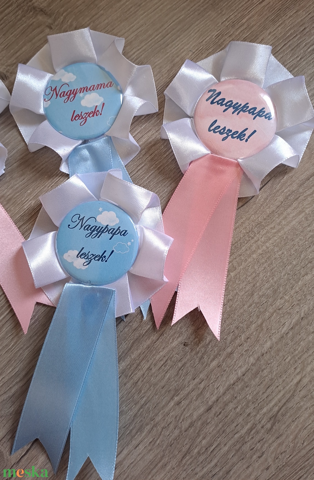 Gender Party- Babaváró kitűző. - ékszer - kitűző és bross - kitűző - Meska.hu Gender Party- Babaváró kitűző. - ékszer - kitűző és bross - kitűző - Meska.hu