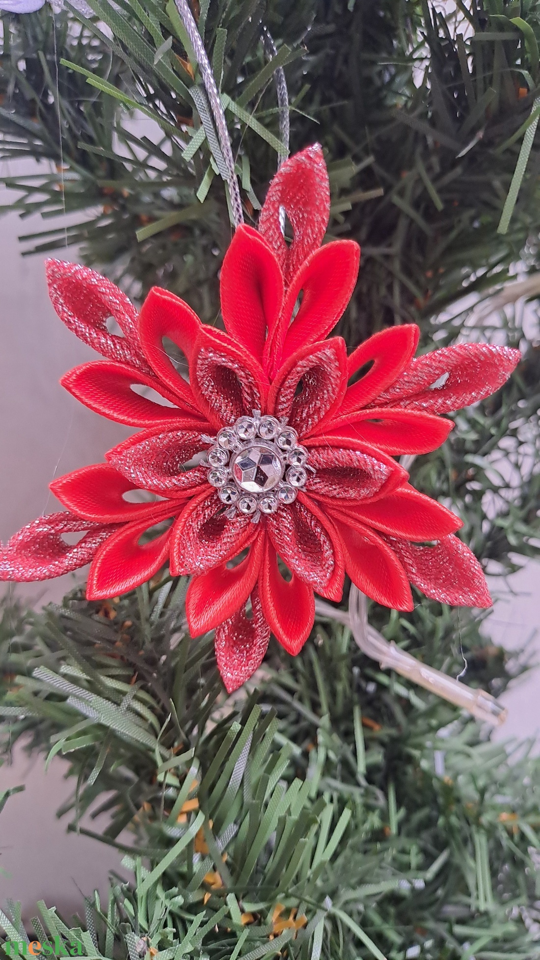 Kanzashi csillag karácsonyra  - karácsony - karácsonyi lakásdekoráció - karácsonyfadíszek - Meska.hu