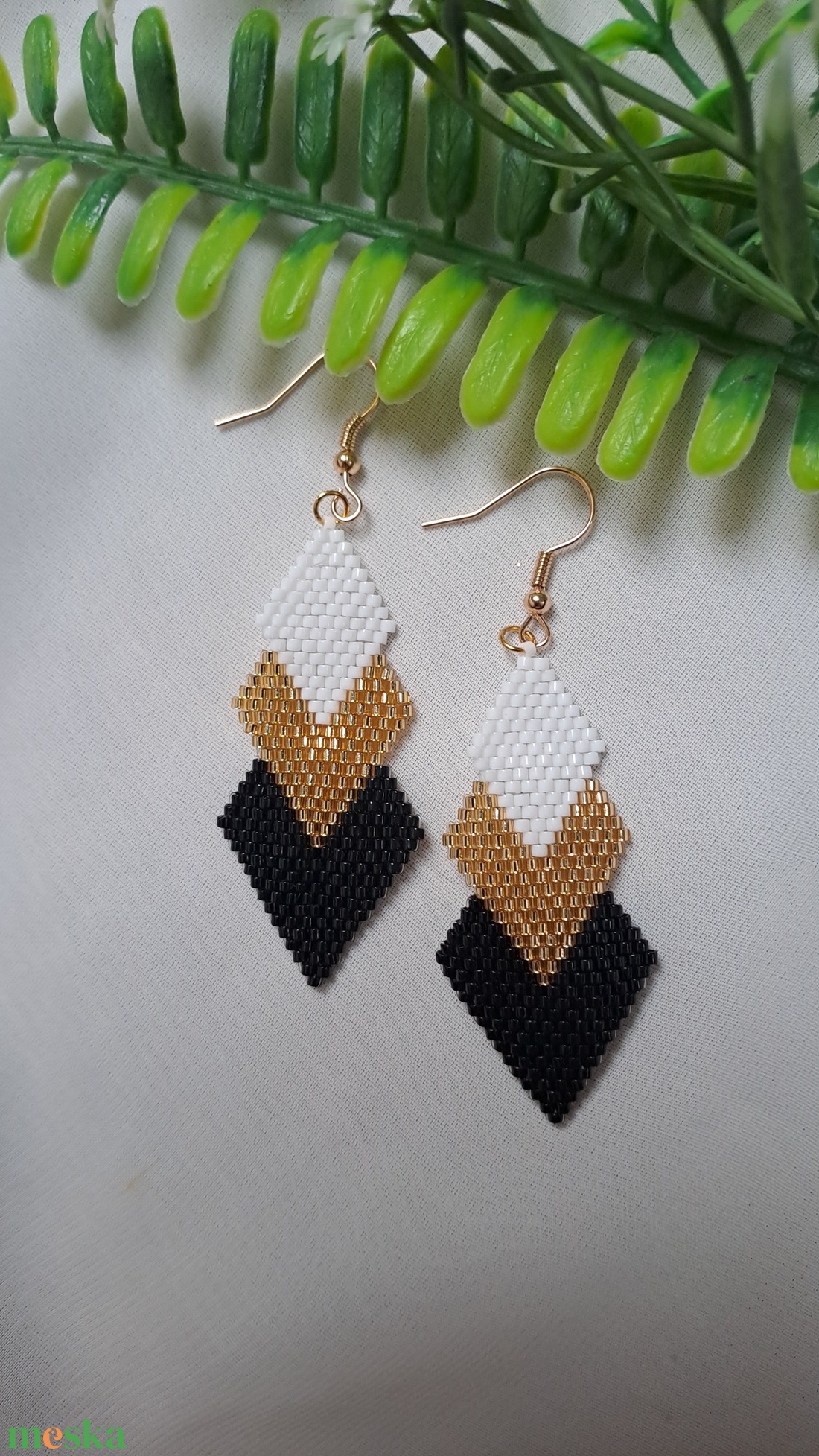 Ticiána kedvence fülbevaló- ajándék, névnap, szültésnap, évforduló, meglepetés, divatos, fiatalos - ékszer - fülbevaló - lógó fülbevaló - Meska.hu