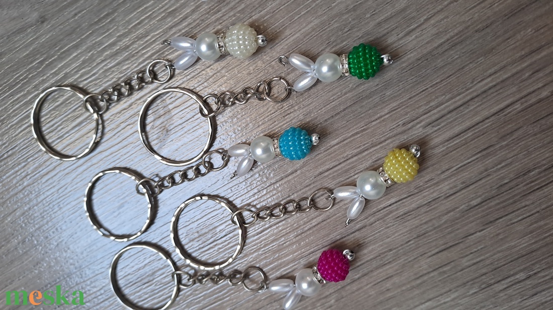 Húsvéti nyuszis kulcstartó - táska & tok - kulcstartó & táskadísz - kulcstartó - Meska.hu