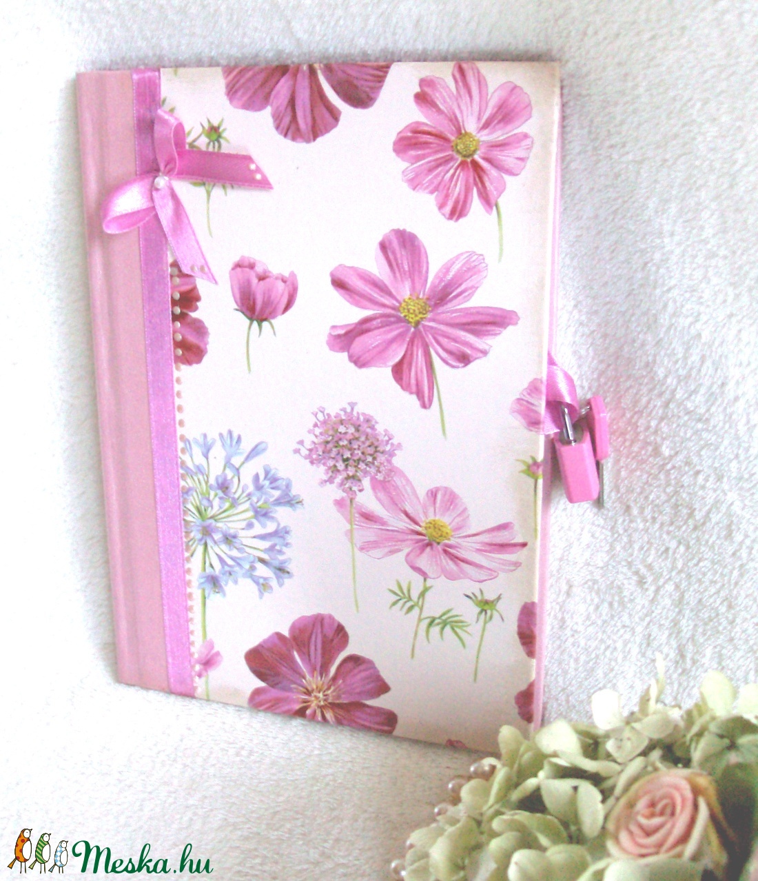 EMLÉKKÖNYV Lakattal - KISLÁNYOS -  - Meska.hu