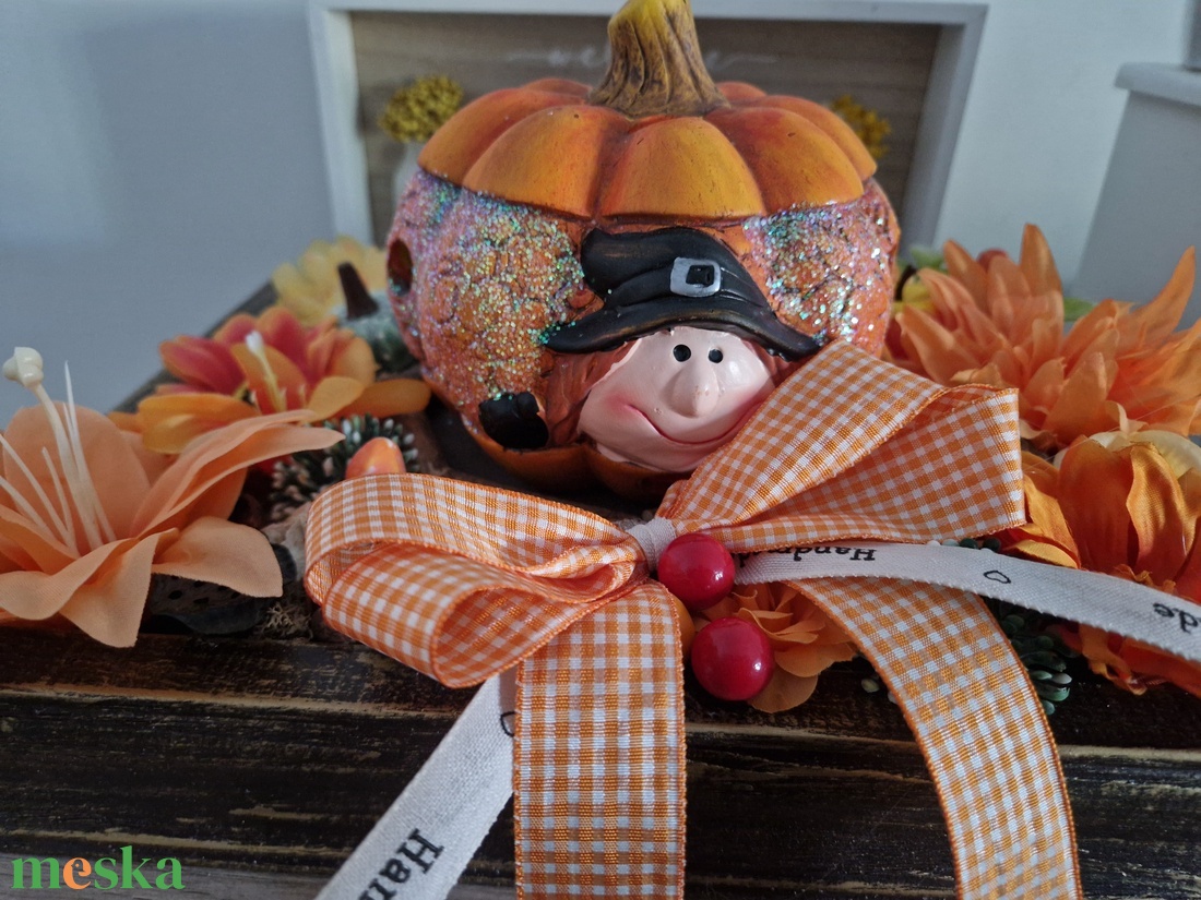 Asztaldísz világító tökkel - otthon & életmód - dekoráció - halloween - halloweeni asztaldísz - Meska.hu Asztaldísz világító tökkel - otthon & életmód - dekoráció - halloween - halloweeni asztaldísz - Meska.hu