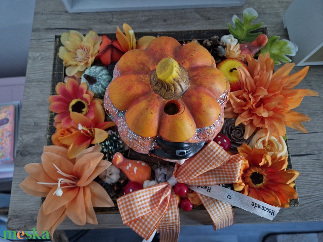Asztaldísz világító tökkel - otthon & életmód - dekoráció - halloween - halloweeni asztaldísz - Meska.hu Asztaldísz világító tökkel - otthon & életmód - dekoráció - halloween - halloweeni asztaldísz - Meska.hu