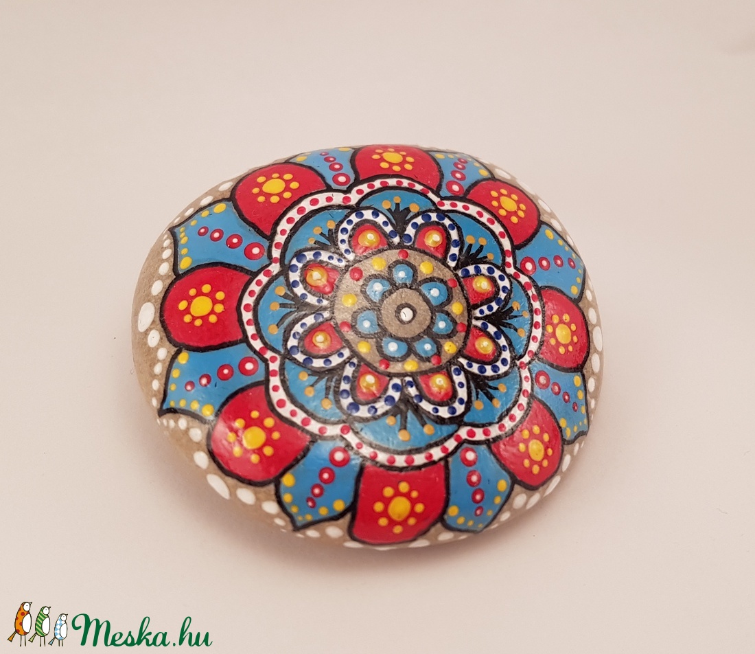 Festett kavics virág mandala -  - Meska.hu
