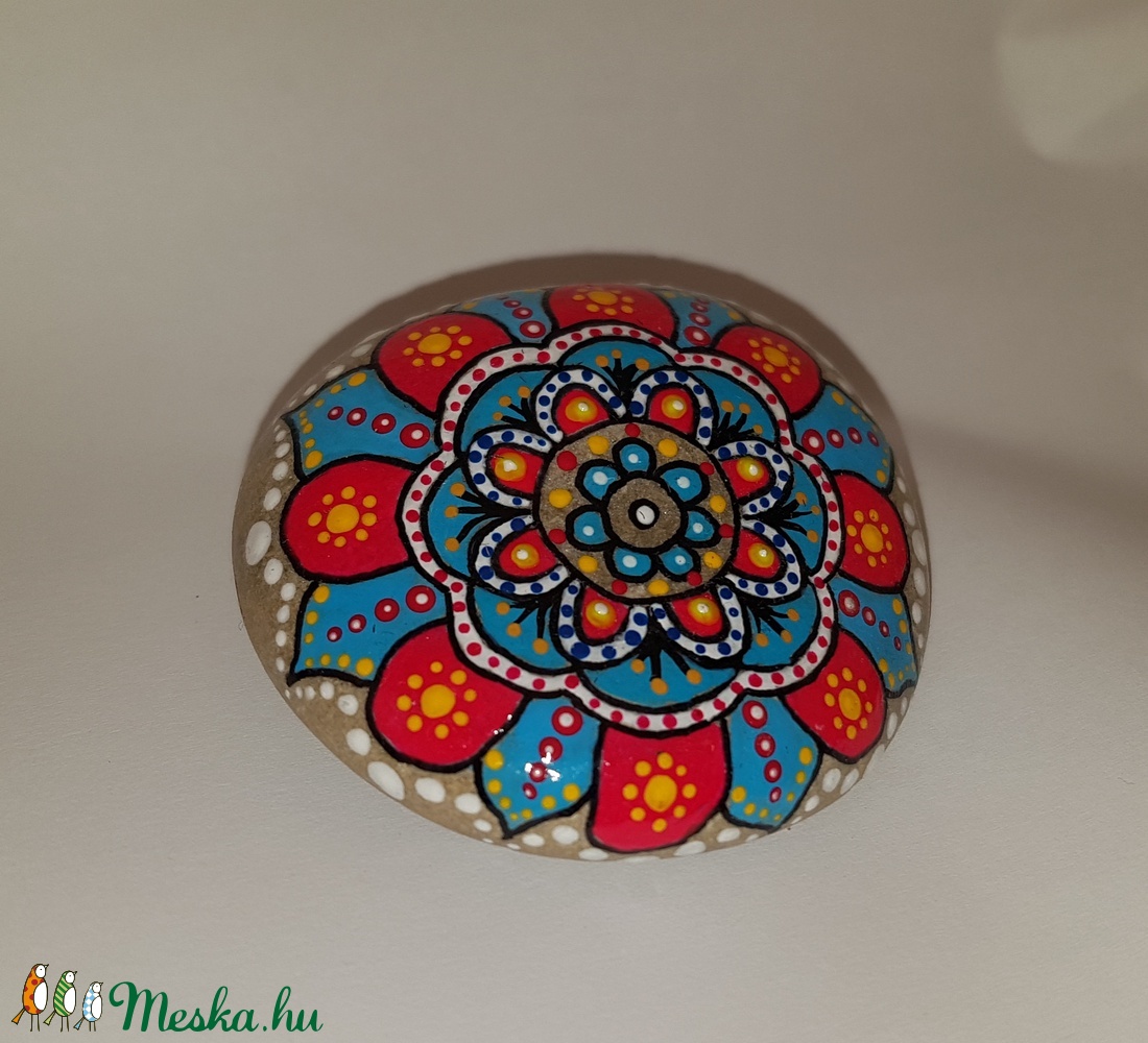 Festett kavics virág mandala -  - Meska.hu