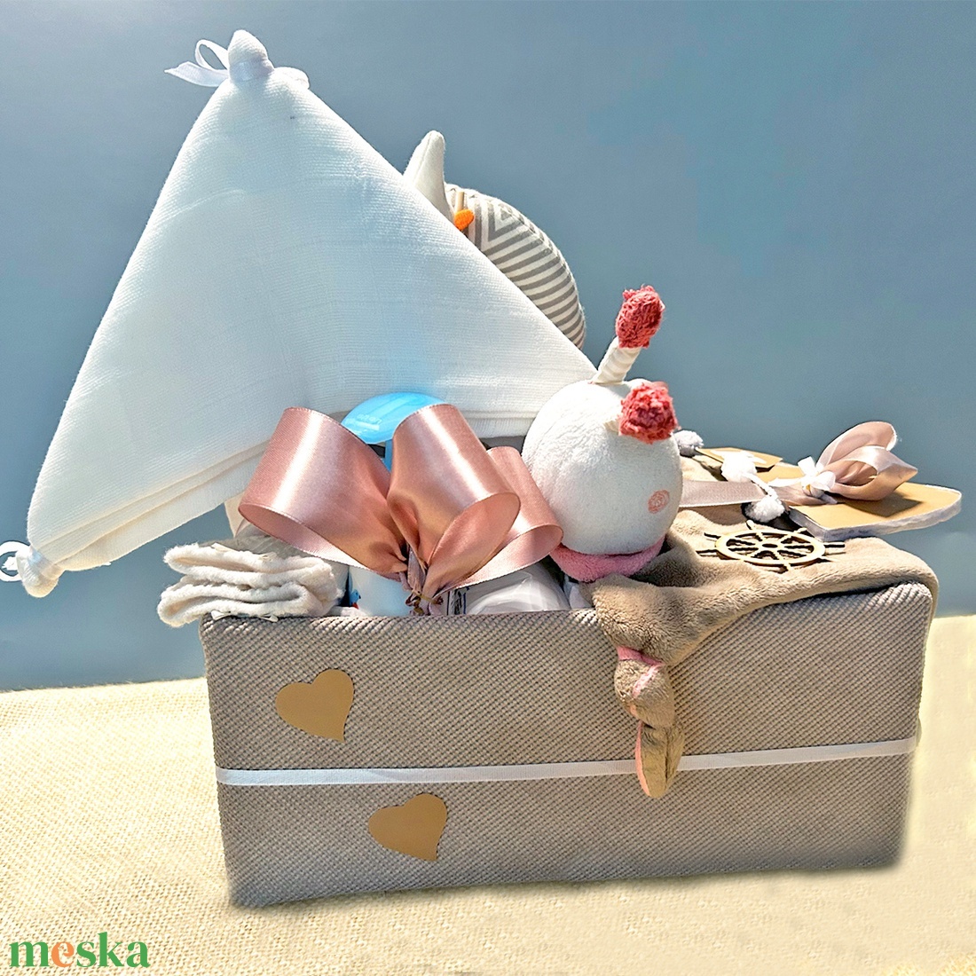 POTYAUTASOK bababox, névre szóló babalátogató pelenkatorta, babaüdvözlő ajándék - baba - mama - pelenkázó, babafürdető kellékek - pelenkatorta - Meska.hu