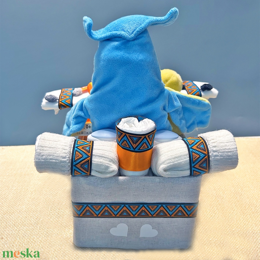 BAGOLY-REPCSI bababox, névre szóló babalátogató pelenkatorta, babaüdvözlő ajándék - baba - mama - pelenkázó, babafürdető kellékek - pelenkatorta - Meska.hu