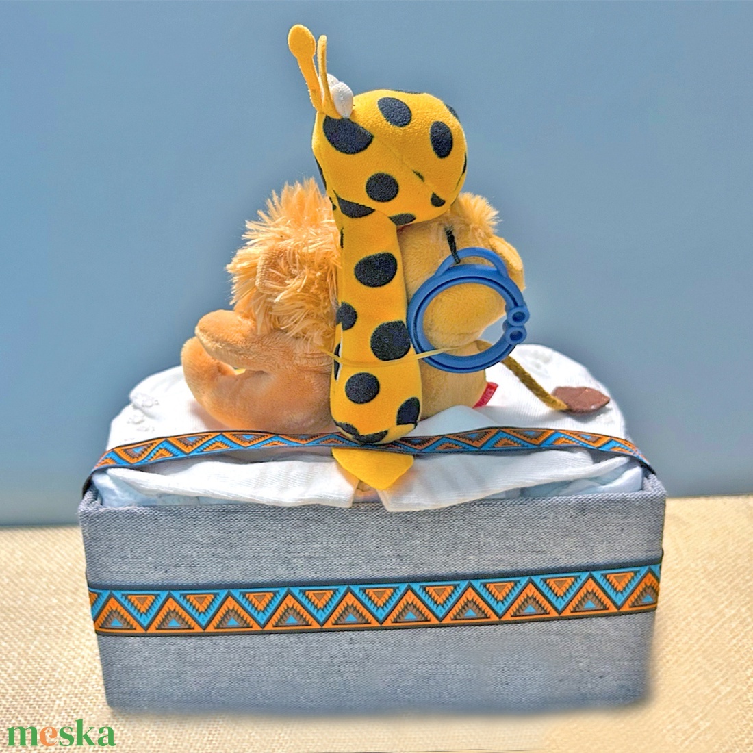SZAFARI bababox, névre szóló babalátogató pelenkatorta, babaüdvözlő ajándék - baba - mama - pelenkázó, babafürdető kellékek - pelenkatorta - Meska.hu