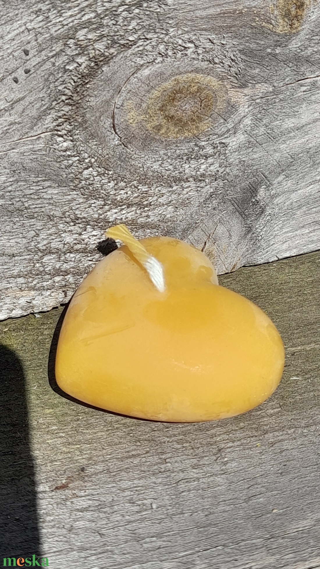 Kis szív alakú gyertya - kellékek & szerszámok - vegyes alapanyag - gyertya alapanyag - méhviasz gyertya alapanyag - Meska.hu