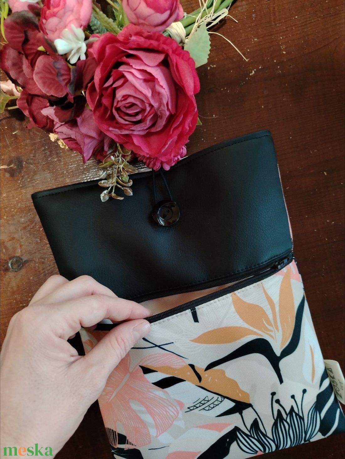 Könyvtok Drapp Tropusi levelek vízhatlan - otthon & életmód - papír, írószer - könyv- és füzetborító - Meska.hu