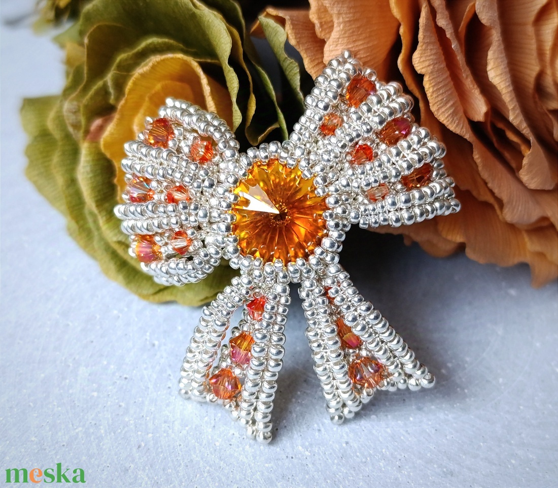 Masni bross, kitűző - ékszer - kitűző és bross - kitűző - Meska.hu Masni bross, kitűző - ékszer - kitűző és bross - kitűző - Meska.hu