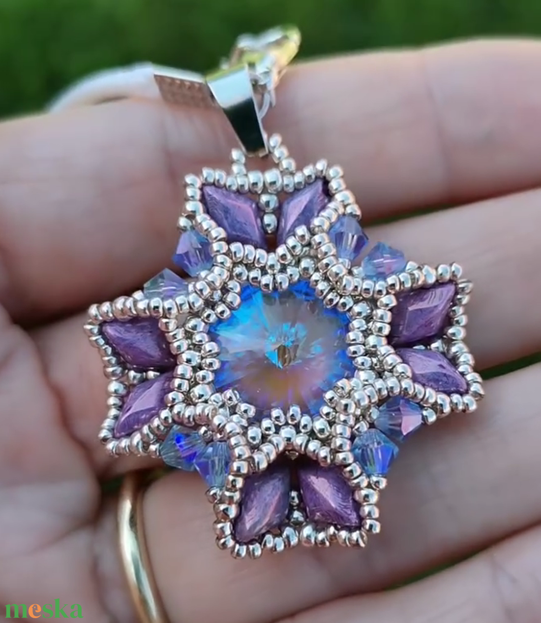 Kékes-lilás swarovski köves nyaklánc - ékszer - nyaklánc - medálos nyaklánc - Meska.hu Kékes-lilás swarovski köves nyaklánc - ékszer - nyaklánc - medálos nyaklánc - Meska.hu