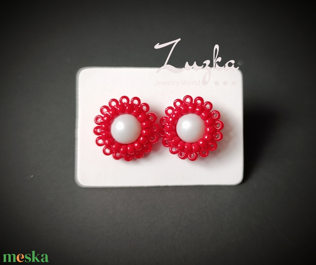 Aprócska bedugós fülbevaló - ékszer - fülbevaló - pötty fülbevaló - Meska.hu