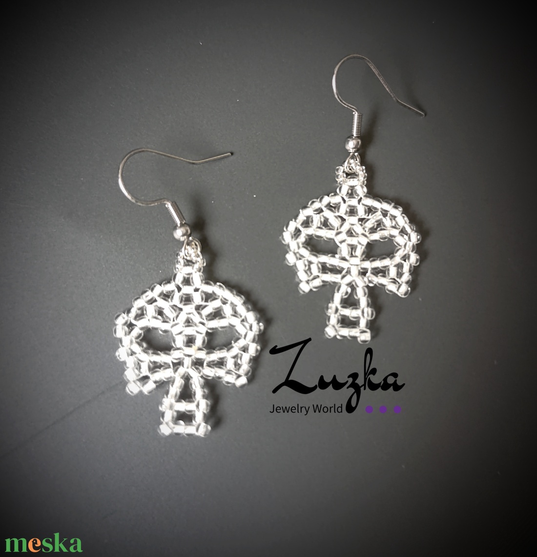 Foszforeszkáló koponya füli - ékszer - fülbevaló - lógó fülbevaló - Meska.hu