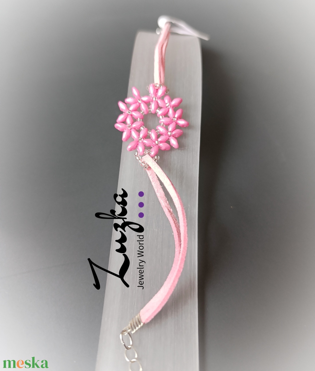 Rózsaszín virágos  karkötő  - ékszer - karkötő - gyöngyös karkötő - Meska.hu