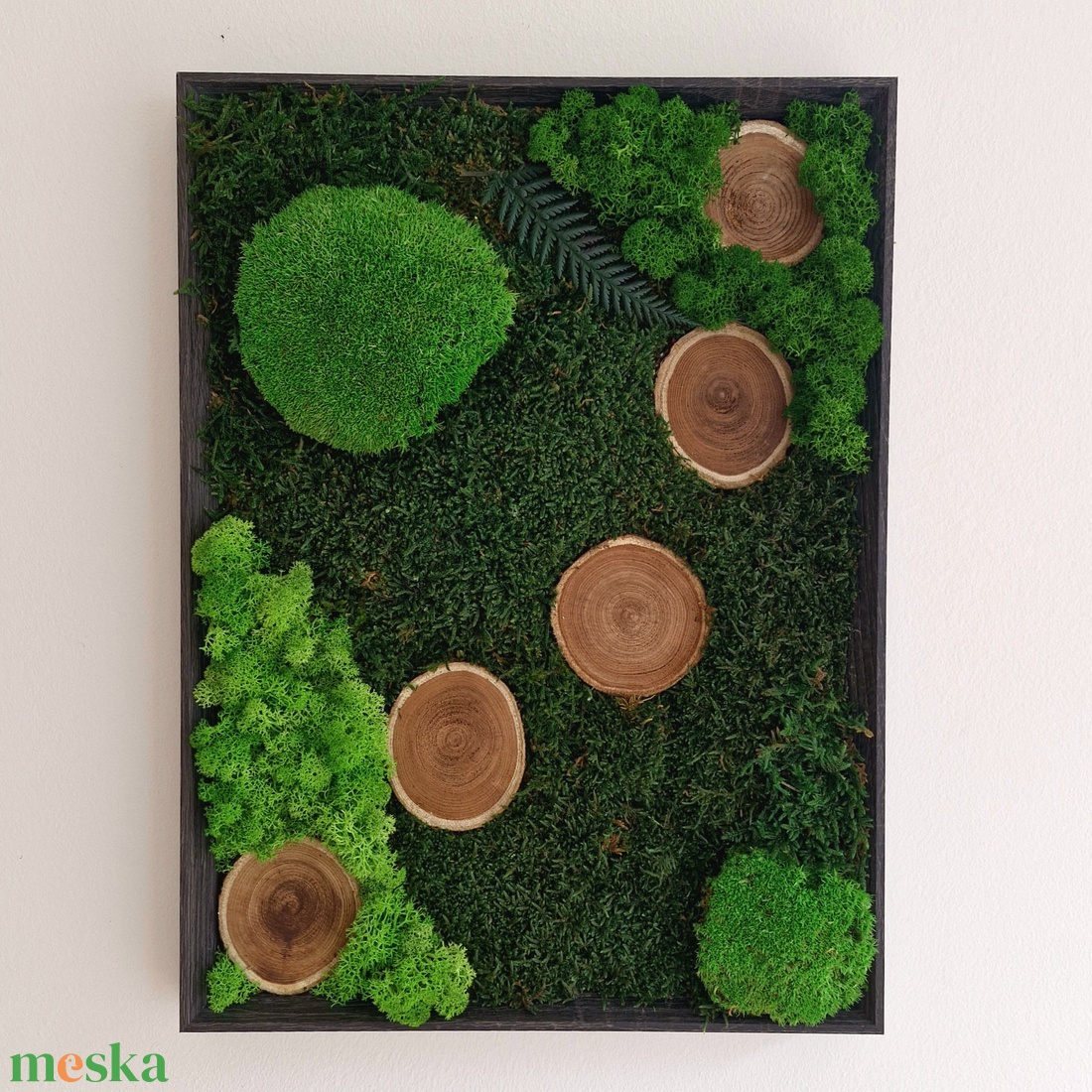 Mohakép fakorongokkal - otthon & életmód - dekoráció - fali és függő dekoráció - zuzmókép, mohakép - Meska.hu