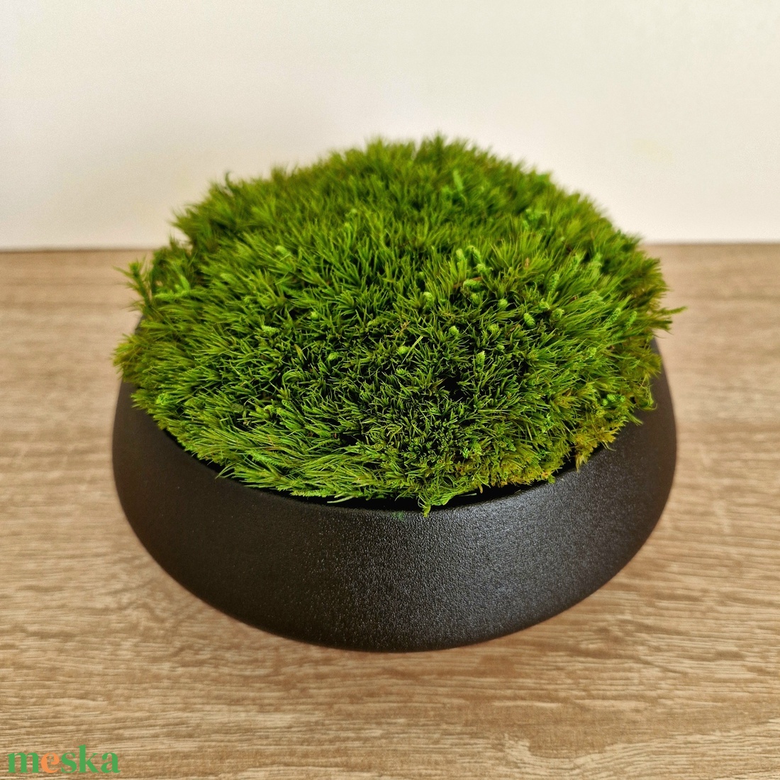 Modern fekete asztaldísz valódi, tartósított mohával - gondozásmentes - otthon & életmód - dekoráció - asztal és polc dekoráció - zuzmódekoráció, mohadekoráció - Meska.hu