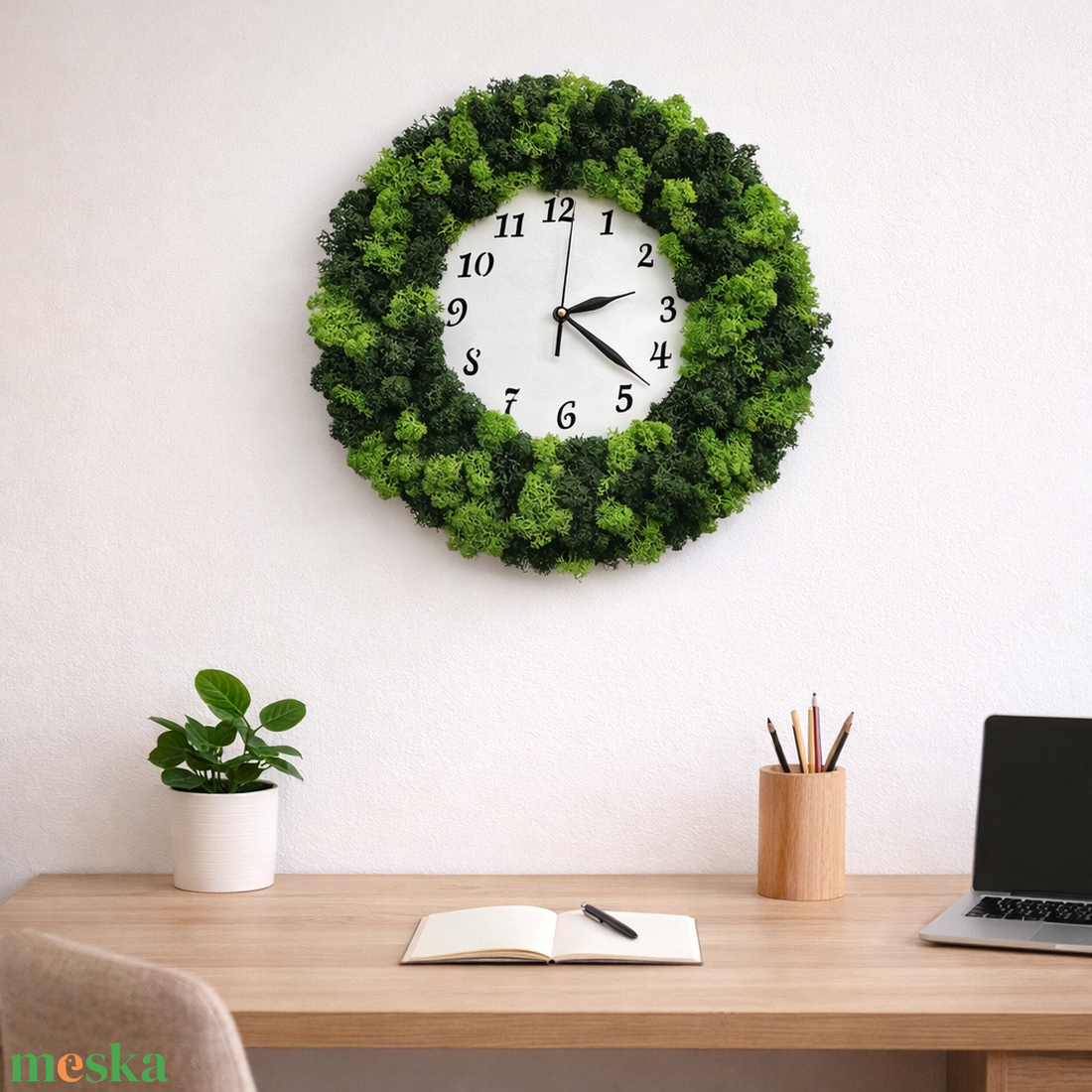 Zuzmós falióra számokkal - gondozásmentes stabilizált izlandi zuzmóval, izlandi moha - otthon & életmód - dekoráció - fali és függő dekoráció - falióra & óra - Meska.hu