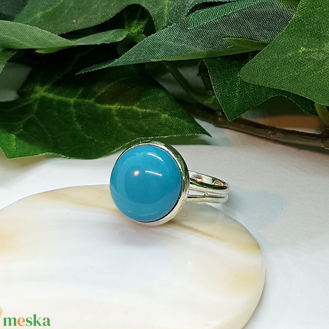 Türkiz howlit ásvány kaboson gyűrű  - ékszer - gyűrű - statement gyűrű - Meska.hu