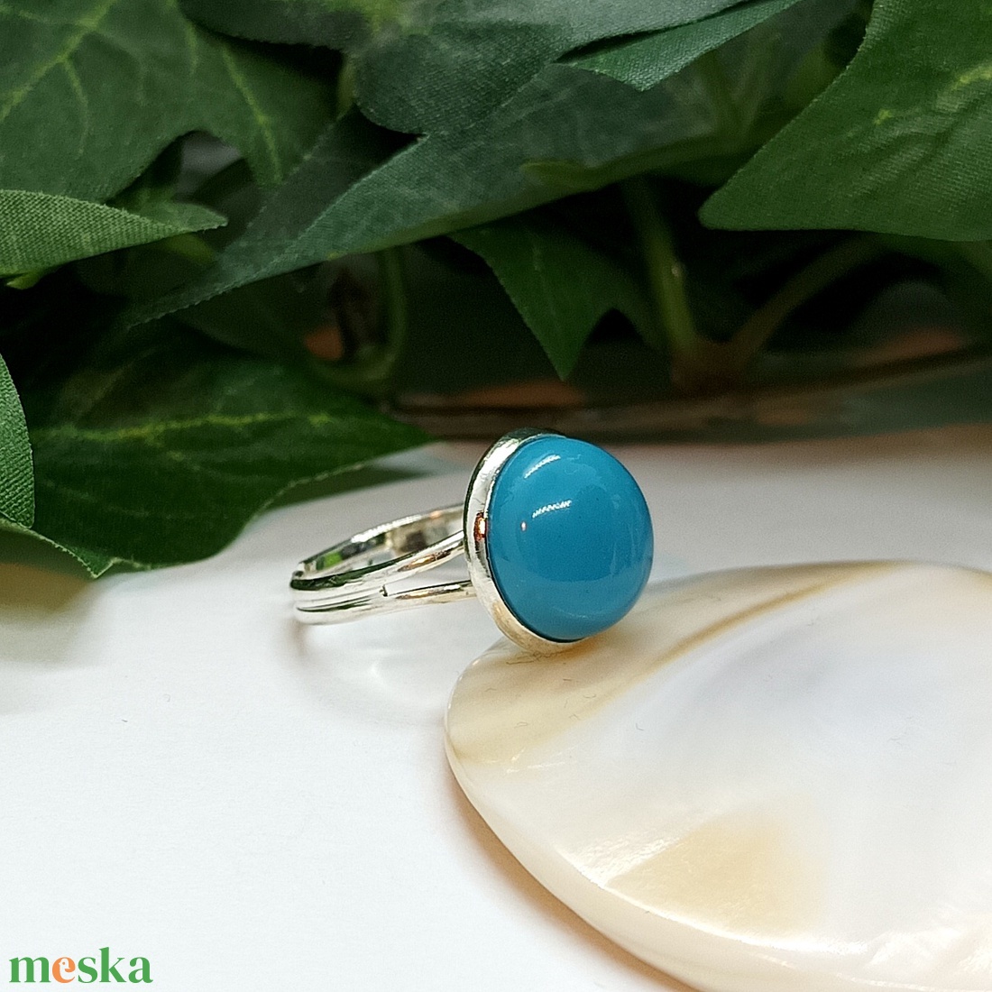 Türkiz howlit ásvány kaboson gyűrű  - ékszer - gyűrű - statement gyűrű - Meska.hu