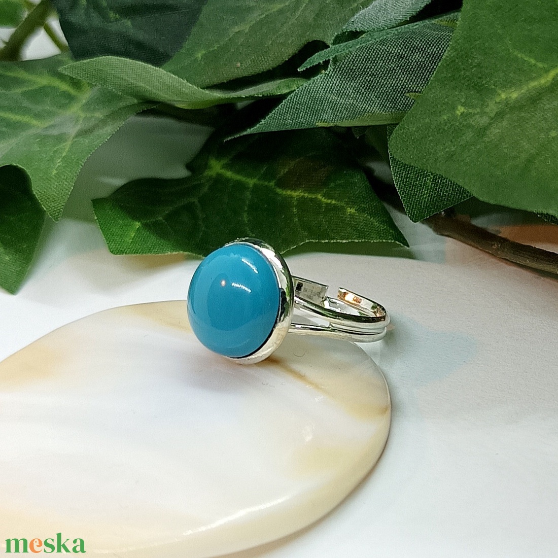 Türkiz howlit ásvány kaboson gyűrű  - ékszer - gyűrű - statement gyűrű - Meska.hu