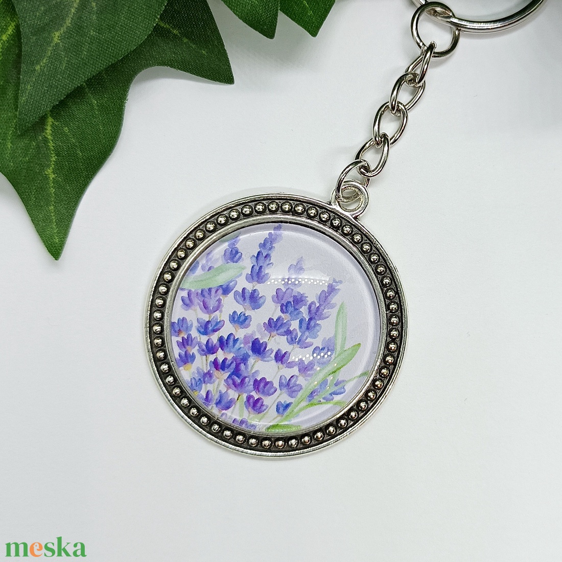 Levendula mintás medálos kulcstartó - táska & tok - kulcstartó & táskadísz - kulcstartó - Meska.hu