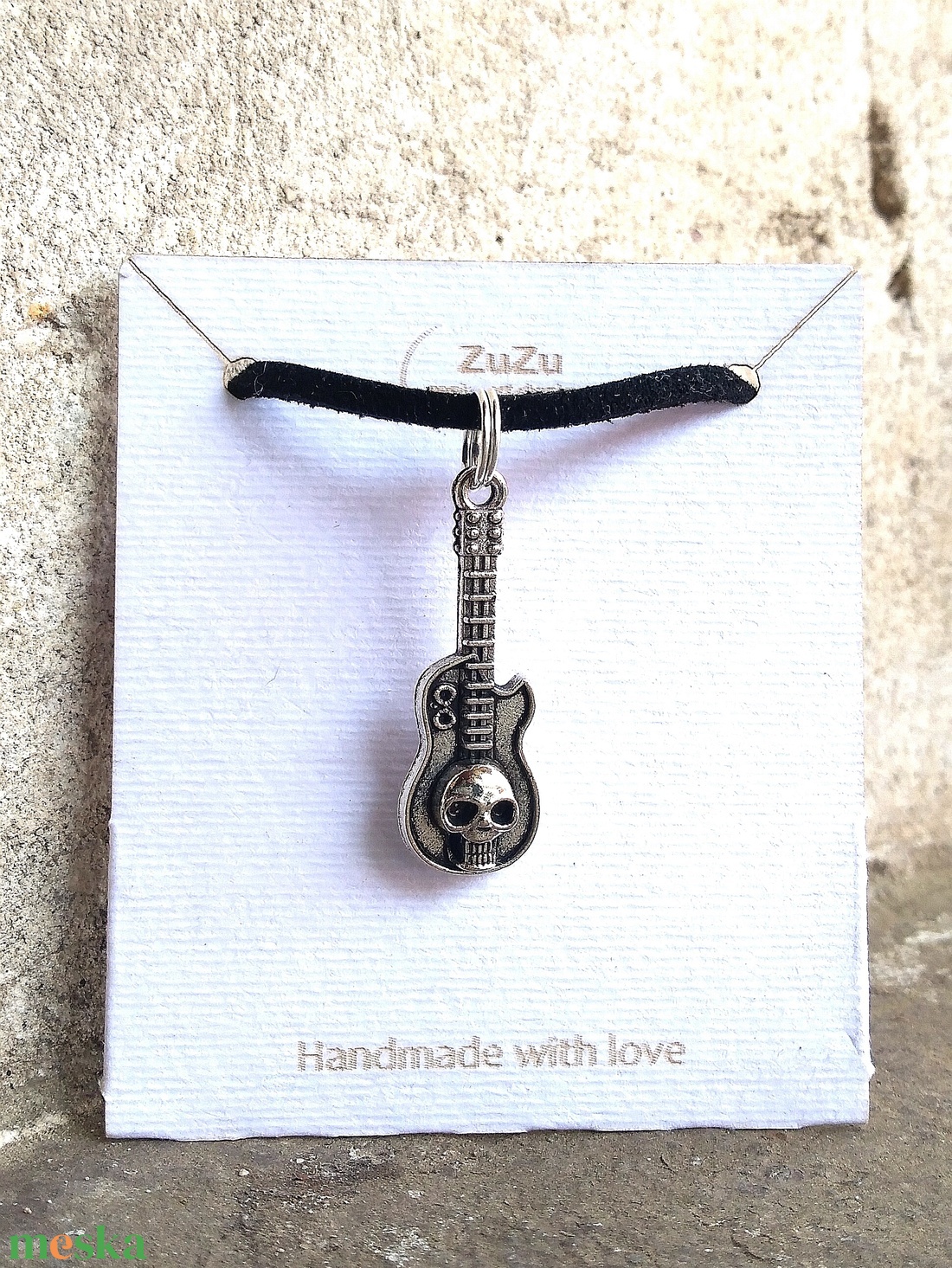 Halálfejes gitár medálos, choker nyaklánc - ékszer - nyaklánc - medálos nyaklánc - Meska.hu Halálfejes gitár medálos, choker nyaklánc - ékszer - nyaklánc - medálos nyaklánc - Meska.hu