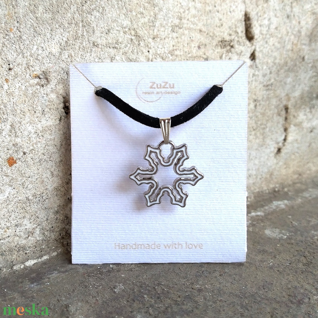 Fehér hópehely medálos, choker nyaklánc - ékszer - nyaklánc - medálos nyaklánc - Meska.hu Fehér hópehely medálos, choker nyaklánc - ékszer - nyaklánc - medálos nyaklánc - Meska.hu
