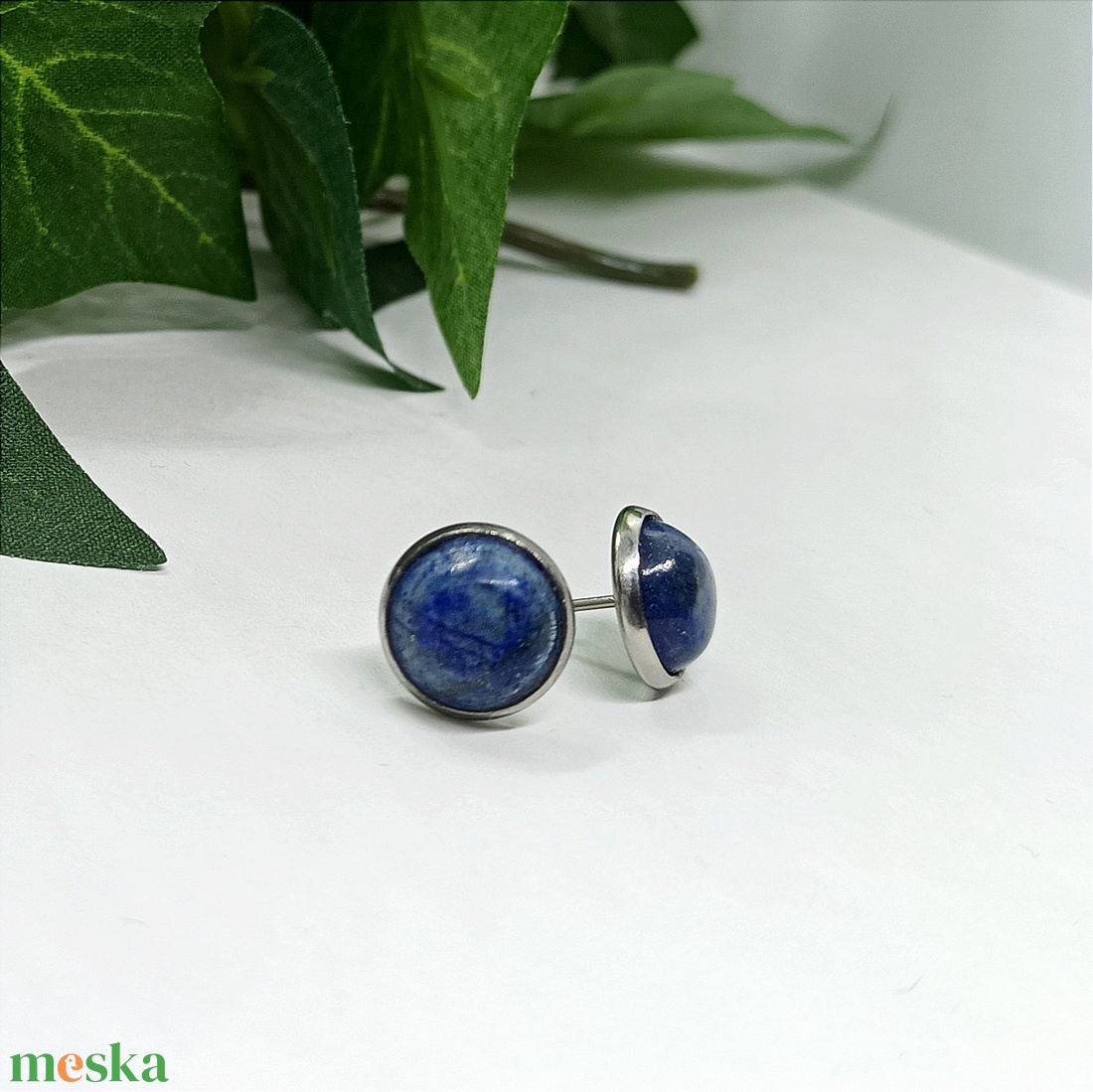 Lapis lazuli ásvány kaboson nikkelmentes pötty fülbevaló - ékszer - fülbevaló - pötty fülbevaló - Meska.hu Lapis lazuli ásvány kaboson nikkelmentes pötty fülbevaló - ékszer - fülbevaló - pötty fülbevaló - Meska.hu