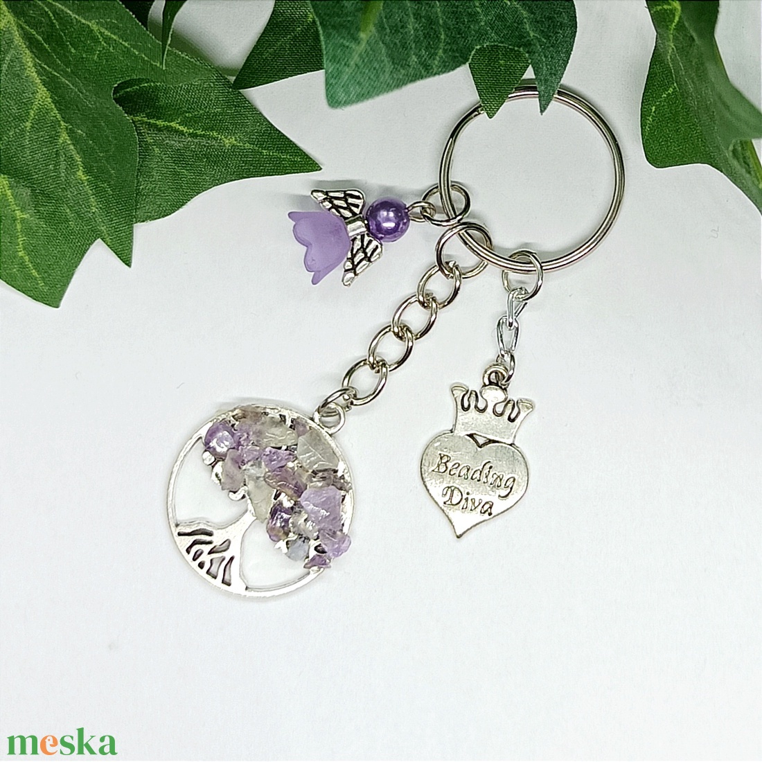 Ametiszt ásvány életfa medálos kulcstartó lila angyalka fityegővel és ezüst színű medállal díszítve  - táska & tok - kulcstartó & táskadísz - kulcstartó - Meska.hu