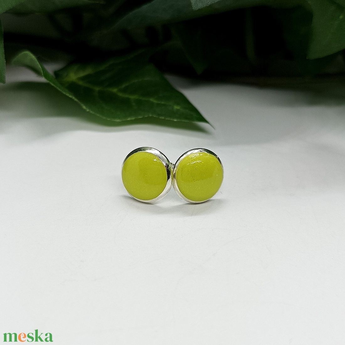 Pasztell színkavalkád műgyanta pötty fülbevalók - ékszer - fülbevaló - pötty fülbevaló - Meska.hu