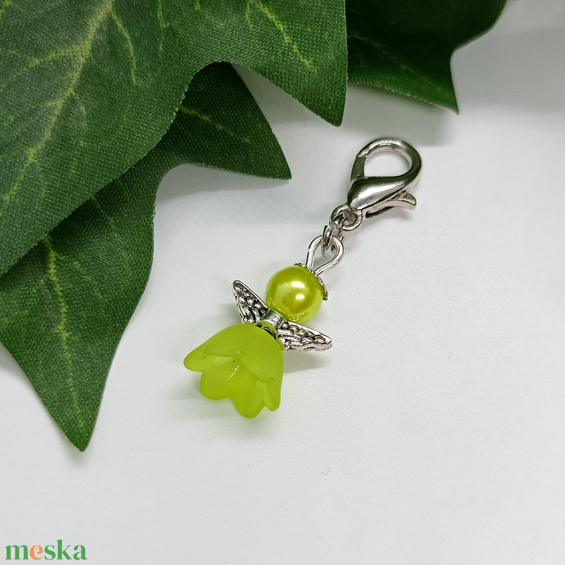 Világoszöld színű angyalka medálos kulcstartó, táskadísz - táska & tok - kulcstartó & táskadísz - táskadísz - Meska.hu Világoszöld színű angyalka medálos kulcstartó, táskadísz - táska & tok - kulcstartó & táskadísz - táskadísz - Meska.hu