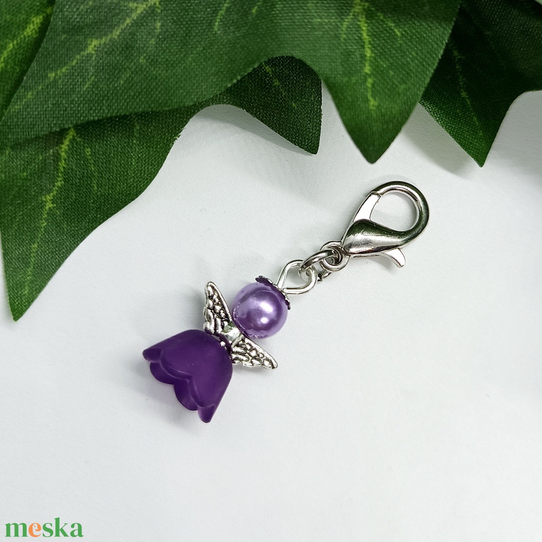 Lila színű angyalka medálos kulcstartó, táskadísz - táska & tok - kulcstartó & táskadísz - táskadísz - Meska.hu Lila színű angyalka medálos kulcstartó, táskadísz - táska & tok - kulcstartó & táskadísz - táskadísz - Meska.hu